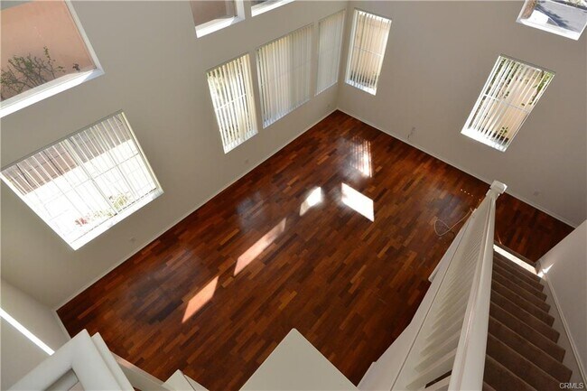 Photo - 6 Del Ventura