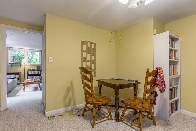 Photo - 1377 Scott Blvd