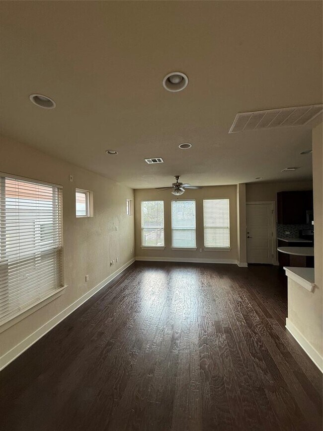 Photo - 2825 Stock Dr