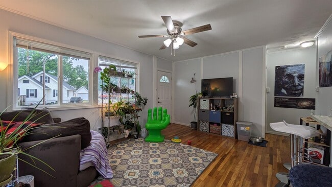 Photo - 1418 Summit Ave