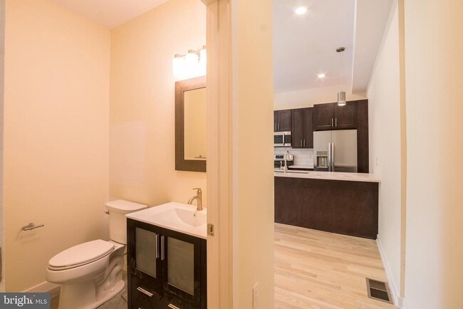 Photo - 1300 S 24th St Unit D1