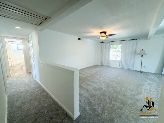 Photo - 5620 Greenacres Way