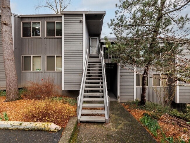 Building Photo - Beautiful 3 bedroom unit near in Lake Oswe... Rental