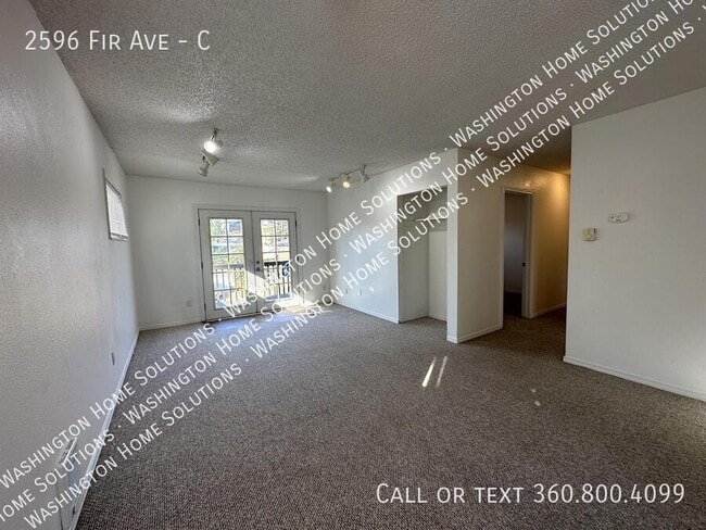 Building Photo - 2596 Fir Ave Unit C Rental
