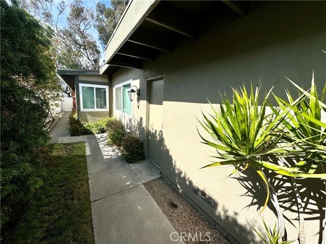 Photo - 33401 Nottingham Way