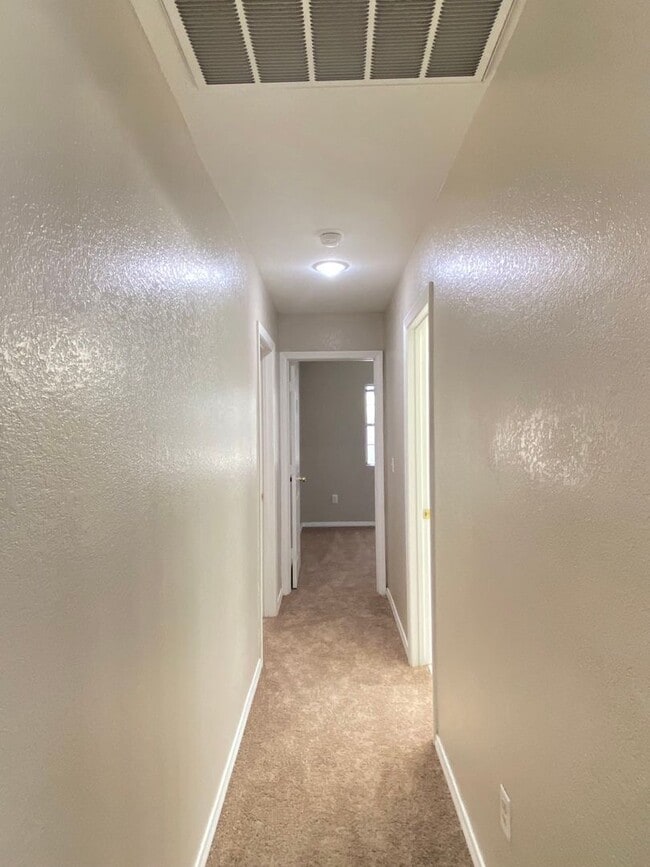 Photo - 1425 Spice Sky Dr