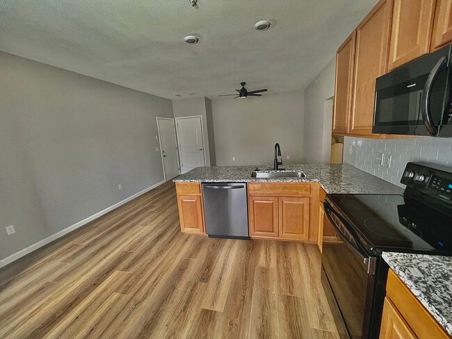 Photo - Villages at Lake Silvercote