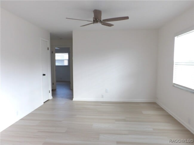 Photo - 1 Pennsylvania St