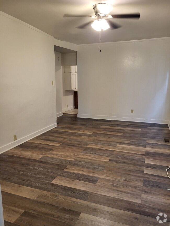 Building Photo - 536 Notre Dame Ave Unit Richard Rental
