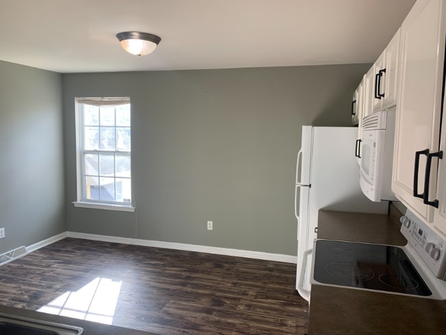 Photo - 351 Paradee Dr