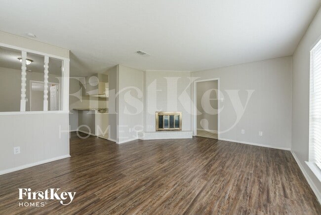 Photo - 1 Midwood Cir