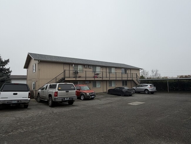 Photo - 1703 NE Fairview Ave Unit F