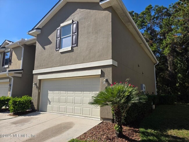 Photo - 498 Walnut Dr