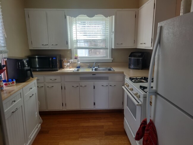 Kitchen - 1136 29th St House