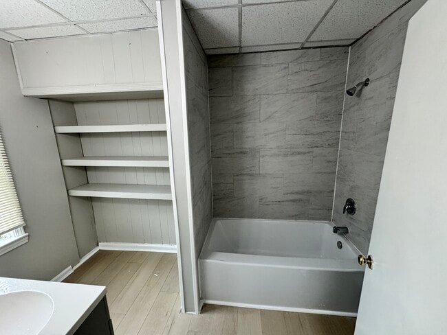 Building Photo - 499 Delaware Ave Unit 1 Rental
