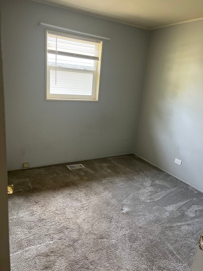 Photo - 2713 Wilke Rd