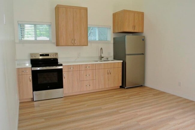 Photo - 1 Br/1 Ba ADU West of I-5! - Buena Vista