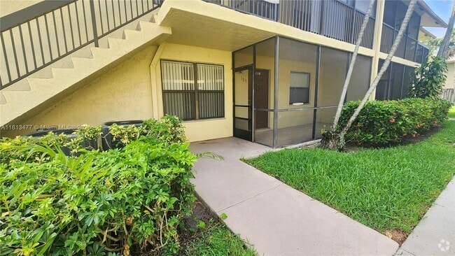 Building Photo - 10027 Winding Lake Rd Unit 101 Rental