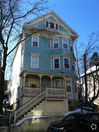 Building Photo - 94 Hillside St Rental