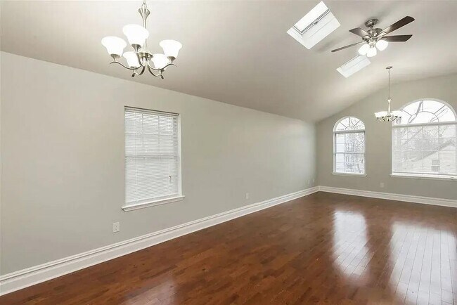 Photo - 28 Van Cleef St Unit 2