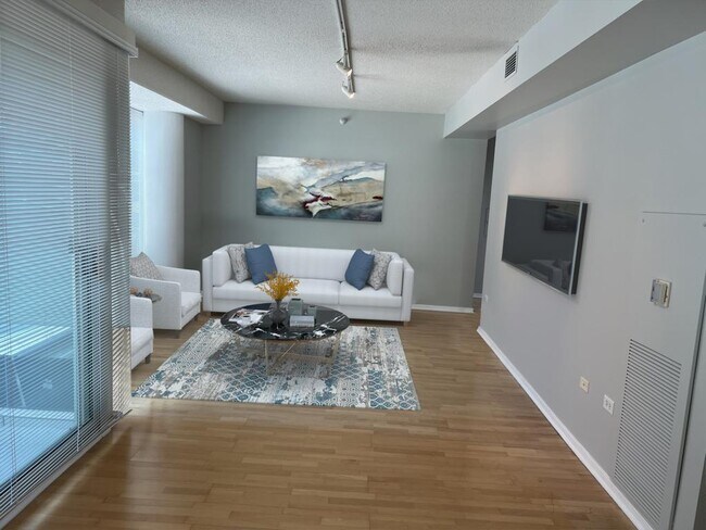 Photo - 1720 Maple Ave Unit 204