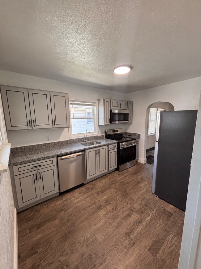 Photo - 618 W Marion St