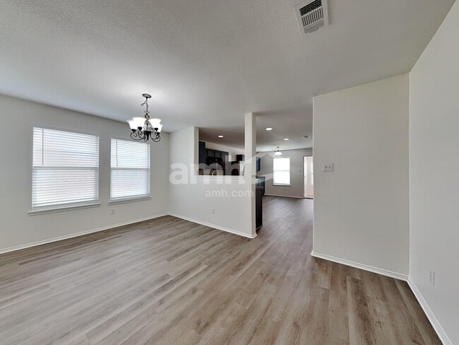 Photo - 506 Azalea Dr