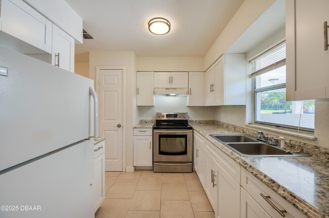 Photo - 906 Boulder Dr