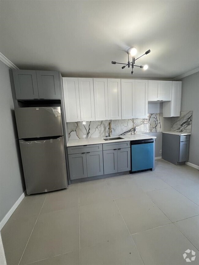Building Photo - 199 Hobart Ave Unit 4 Rental