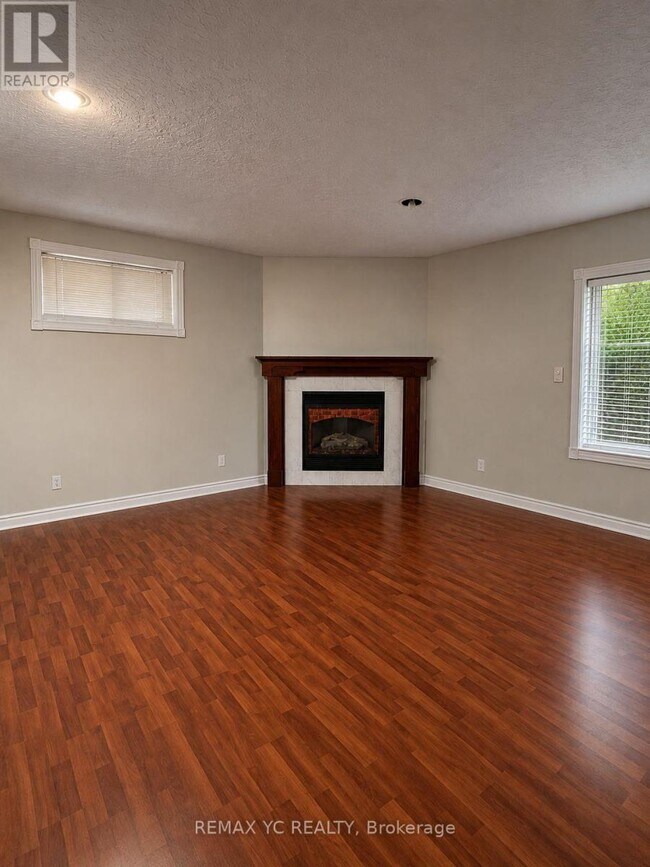 Photo - 201 Harlandale Ave