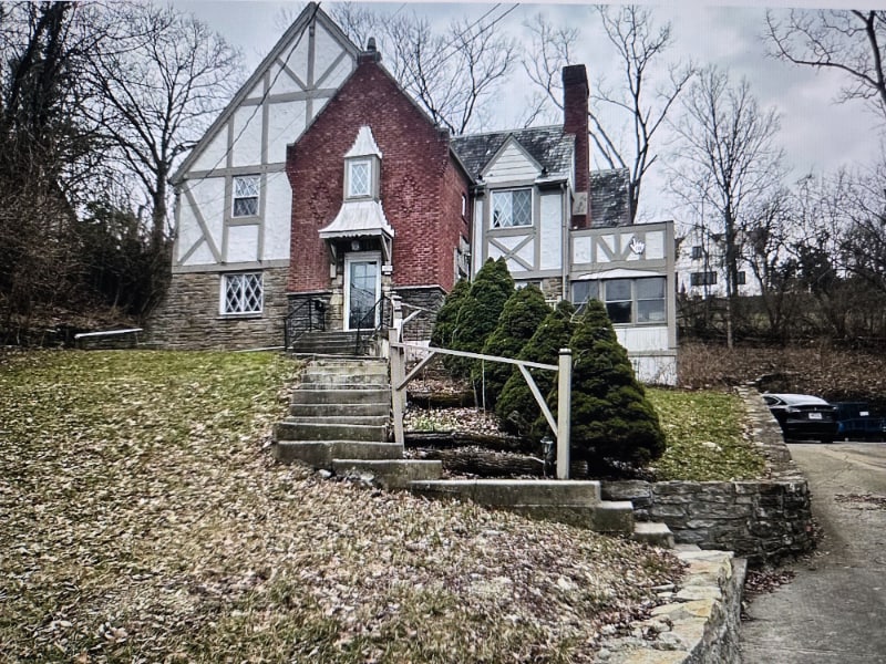 Photo - 787 Ludlow Ave