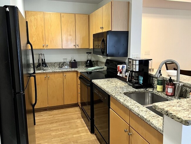 Building Photo - 715 N Church St