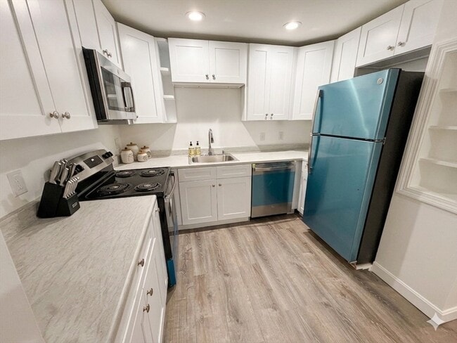 Building Photo - 151 Adams St Unit 151