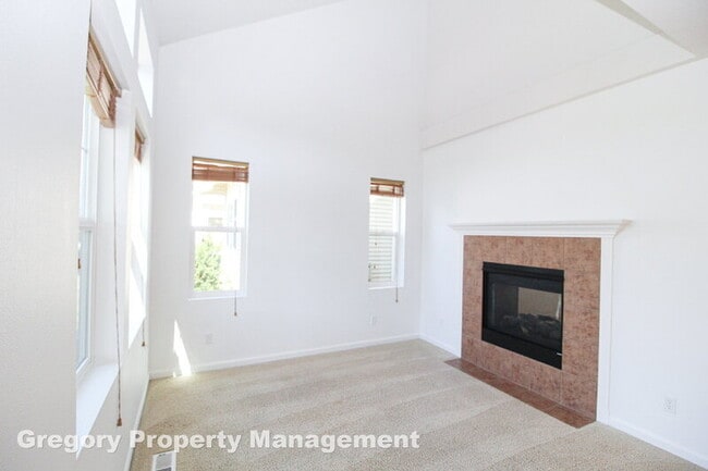 Photo - 2331 87th Dr NE