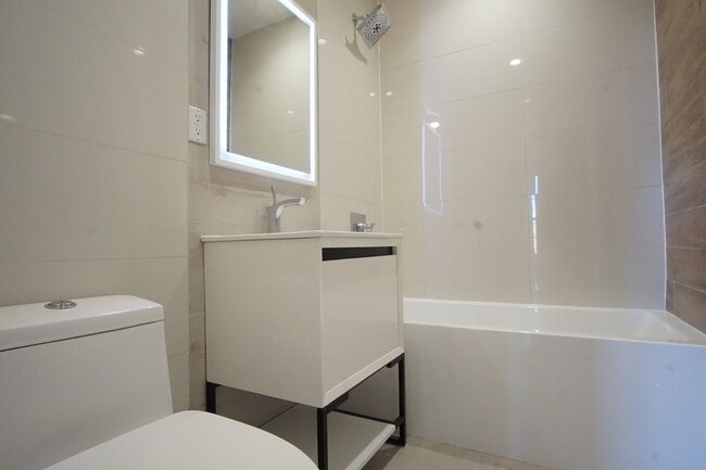 1084 Bedford Ave Unit 2A