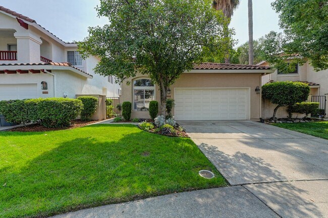 Photo - 5537 Cabrillo Way