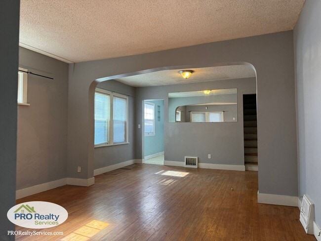 Photo - 4 Bedroom House in St. Paul