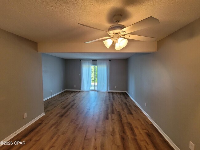 Photo - 1202 Drake Ave