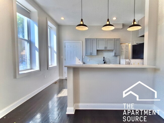 Building Photo - 2030 W 23rd St Unit 1st Fl - #4 Rental