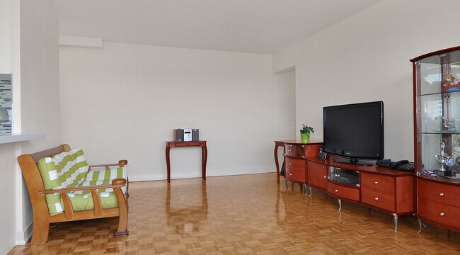 Photo - Central Park Place (B) Unit 00609
