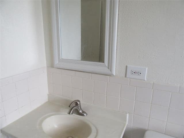 Photo - 810 Lexington Dr