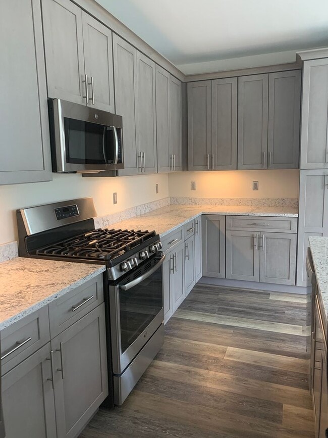 Photo - One Dutchess Luxury Waterfront 1, 2, & 3 B...