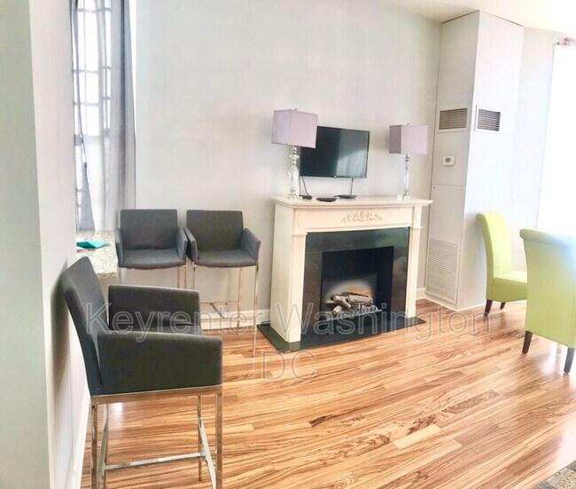 Photo - 333 2nd St NE Unit Apt 202