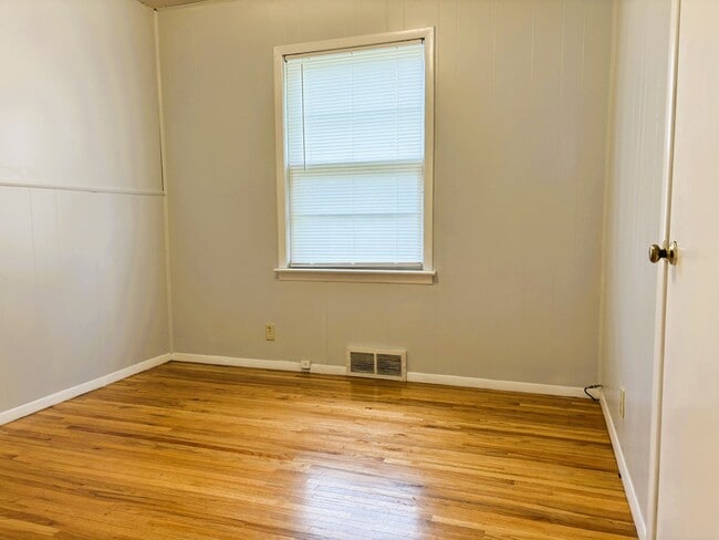 Photo - 3425 S Handley St