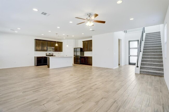 Photo - 2106 Tasmanian Tiger Trace