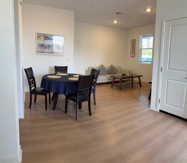 10921 Gold Crst St