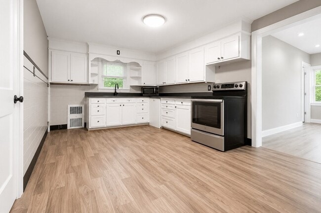 Photo - 60 Howard St Unit 1