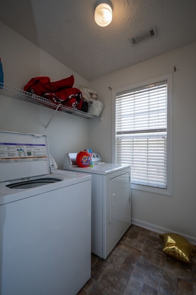 Photo - 213 Sidney Lanier Ave