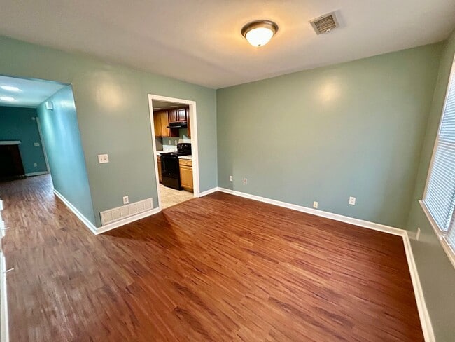 Photo - 2 Bedroom With a Bonus Room!