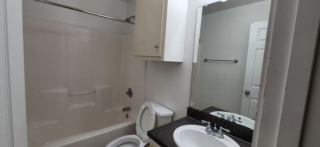 Photo - 2262 FM2864 Unit 2